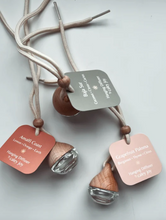 Load image into Gallery viewer, Hanging Diffuser