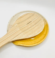Load image into Gallery viewer, Pottery Spoon Rest