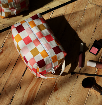 Retro Grid Makeup Bag