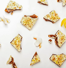 Load image into Gallery viewer, Caramel Crunch Box