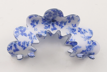 Load image into Gallery viewer, Scalloped Porcelain Claw Clip