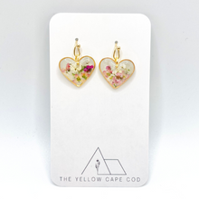 Load image into Gallery viewer, Heart Floral Dangle