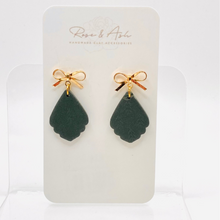 Load image into Gallery viewer, Gold Bow Earrings